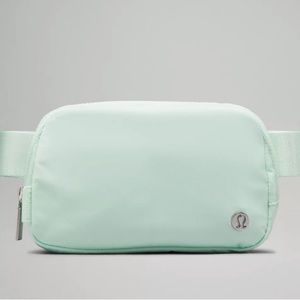 Lululemon belt bag mint green NWT